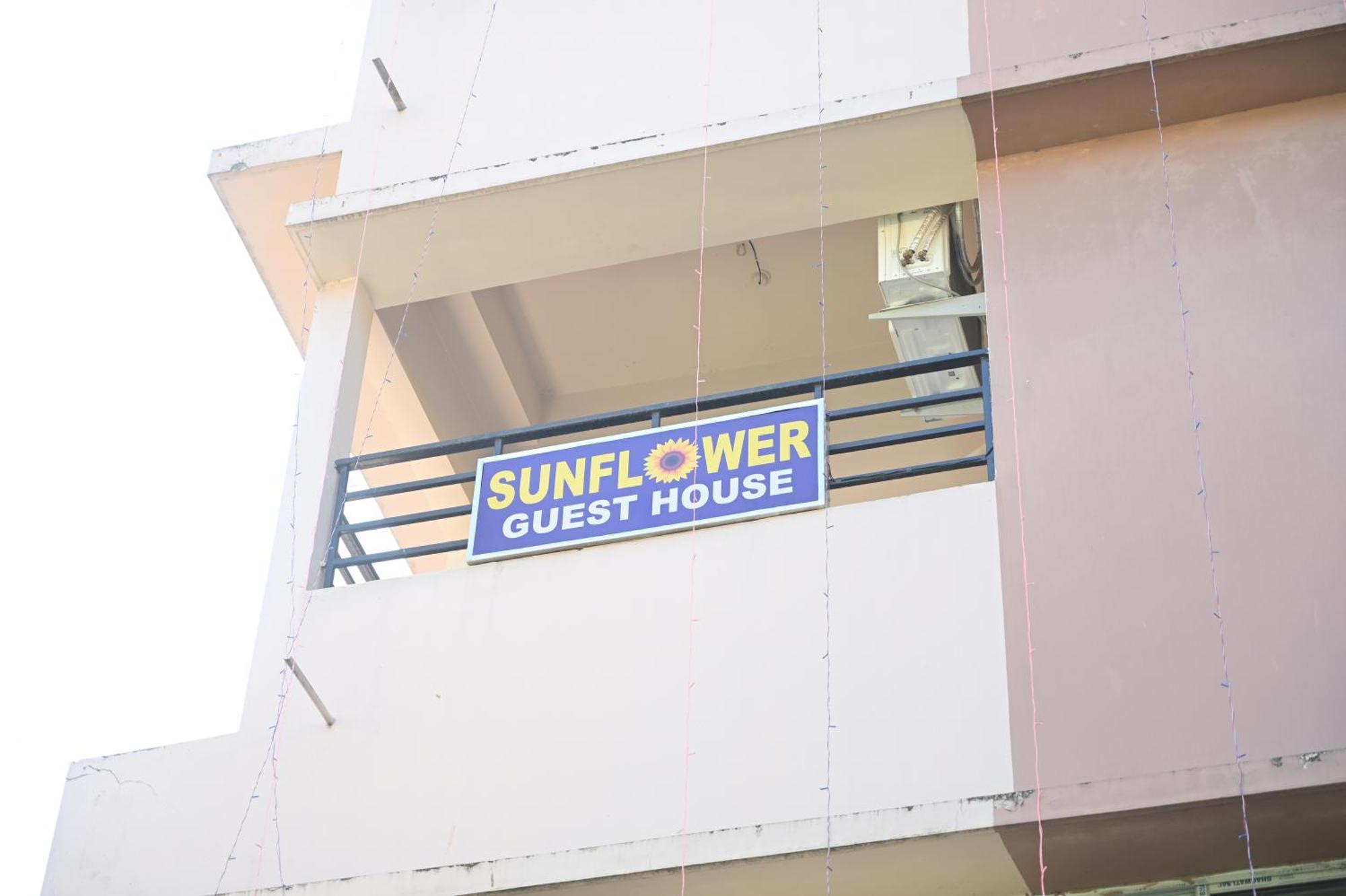 Sunflower Guest House 구와하티 외부 사진